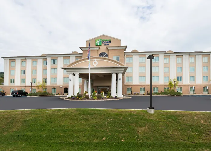 Holiday Inn Express&Suites Dickson City