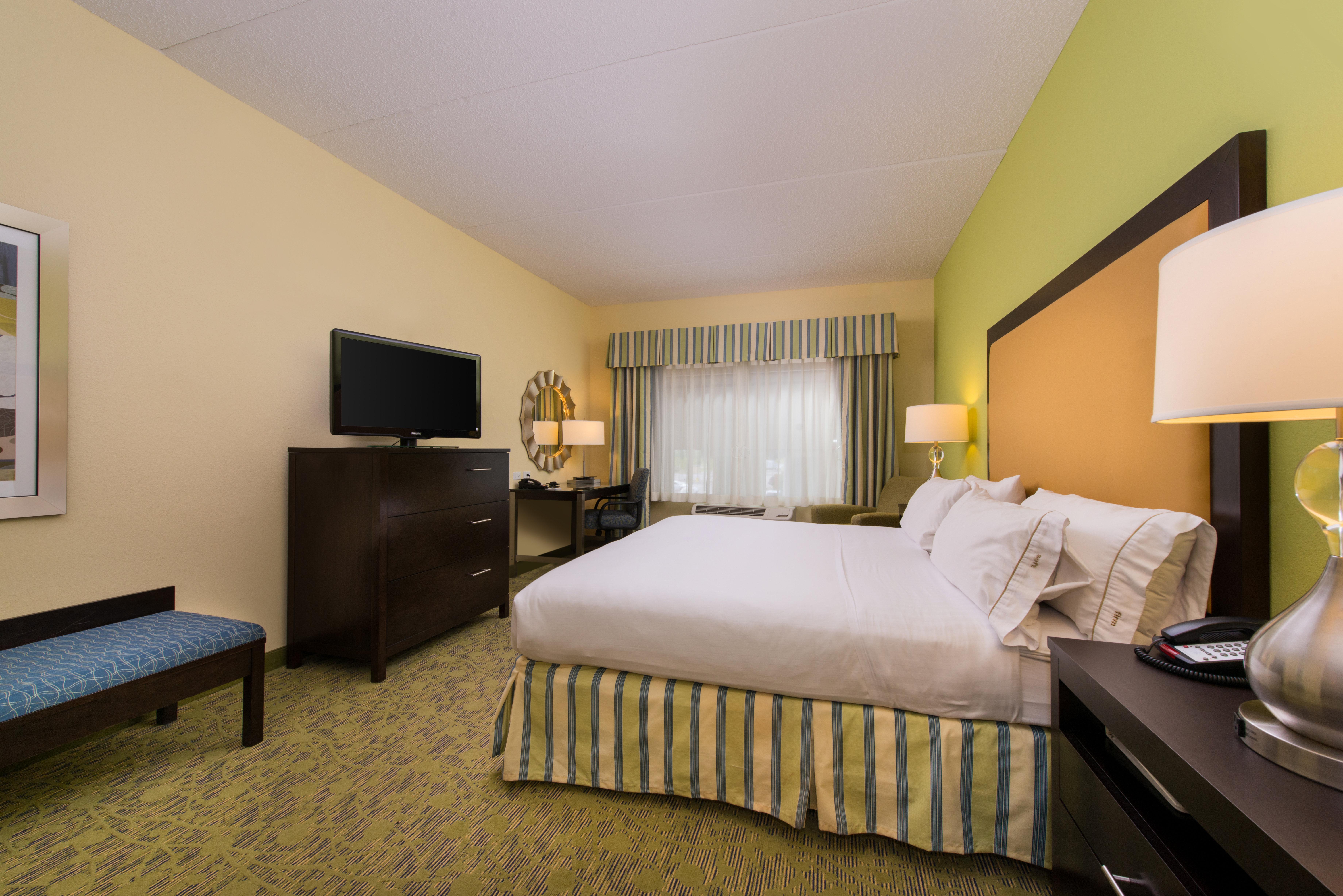 Express And Dickson By Ihg 2*